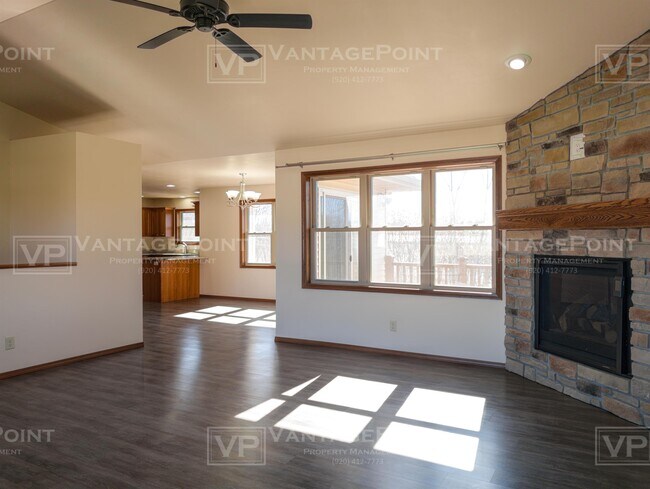 Foto del edificio - 2250 Daly Dr