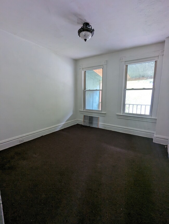 Foto del edificio - 616 Middle Ave