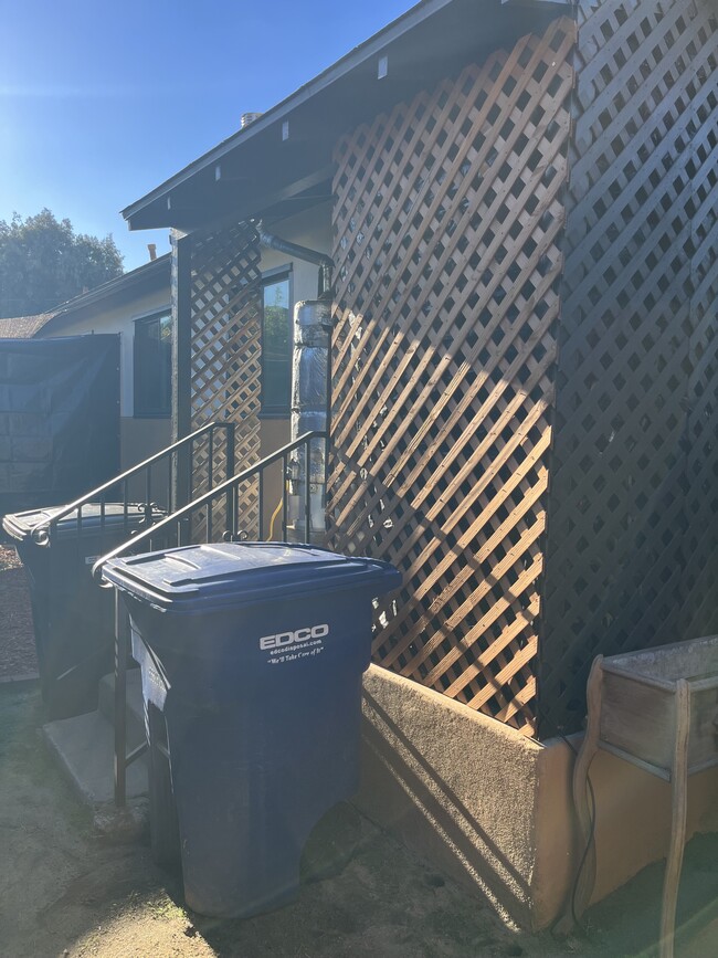 Foto del edificio - 4229 Cordelle Ln