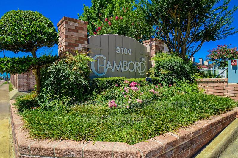 Foto principal - 3100 Jeanetta St