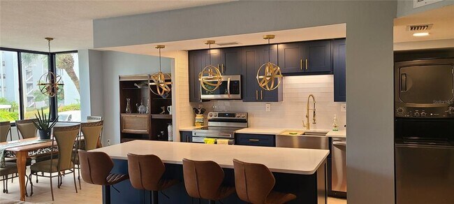 Foto del edificio - 644 Island Way