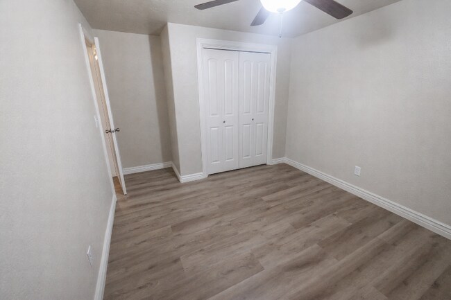 Foto del edificio - 1287 Reese Dr