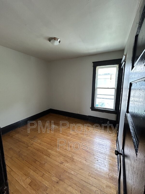 Foto del edificio - 1010A S 26th St