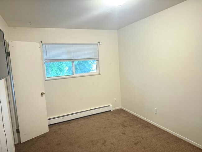 Foto del edificio - 1215 Darby St
