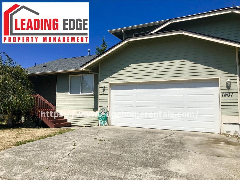 Primary Photo - 1501 Sunset Place - A
