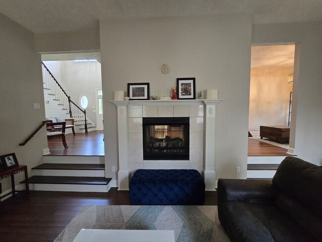 Foto del edificio - 16 Pine Hill Ct