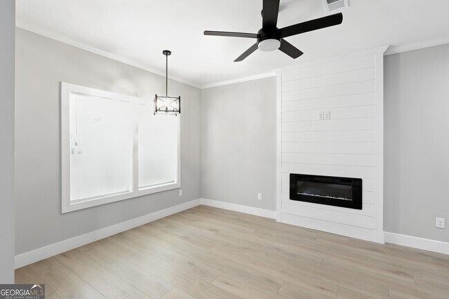 Foto del edificio - 163 Brad St