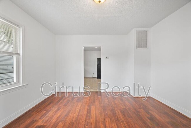 Foto del edificio - 524 South Ave