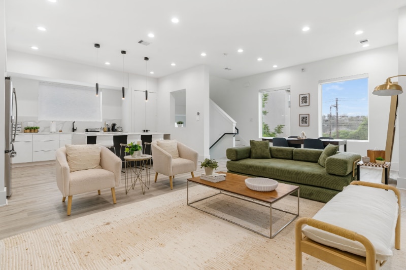 Foto principal - 3410 Baer St