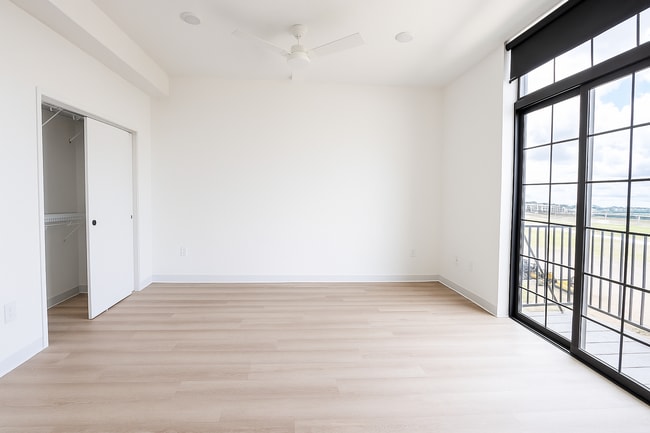 Interior Photo - The Lofts at Kettlestone Central