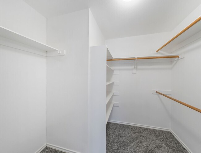 Foto del edificio - 16530 Cairngrove Ln