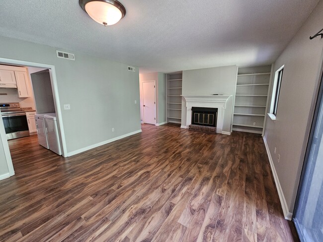 Photo - 800 Reads Lake Rd Townhome