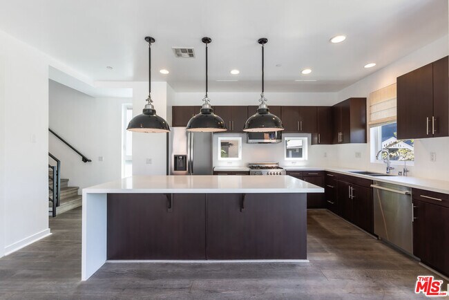 Foto del edificio - 1639 N Bancroft St