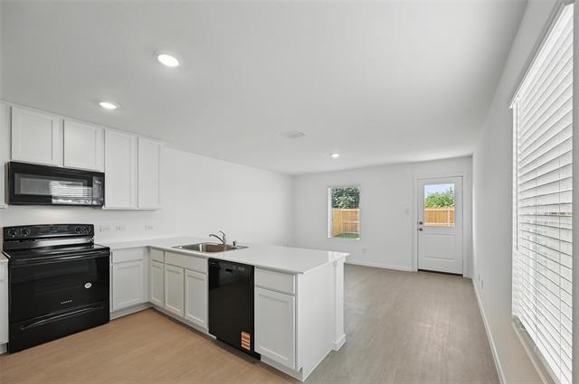 Foto del edificio - 907 Sandhill Crane Ln