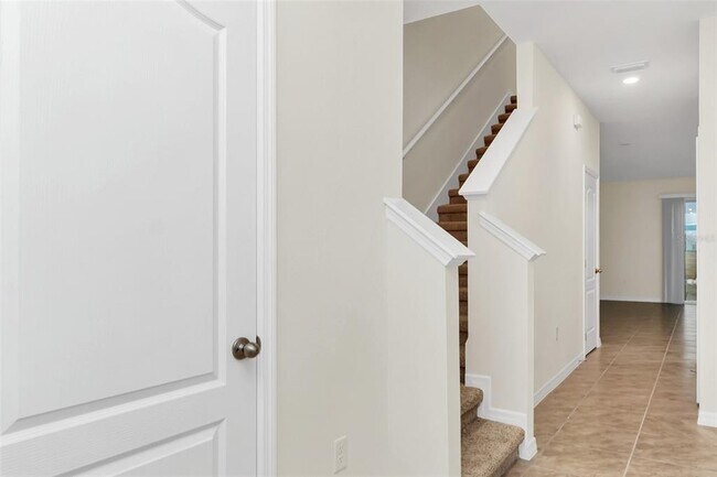 Building Photo - 1703 Wooden St