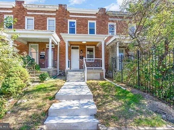 Foto principal - 3103 Independence St
