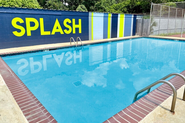 Building Photo - The Arts Apartments at Jefferson Heights