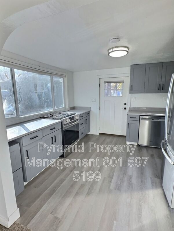 Building Photo - 2018 S Madison Ave