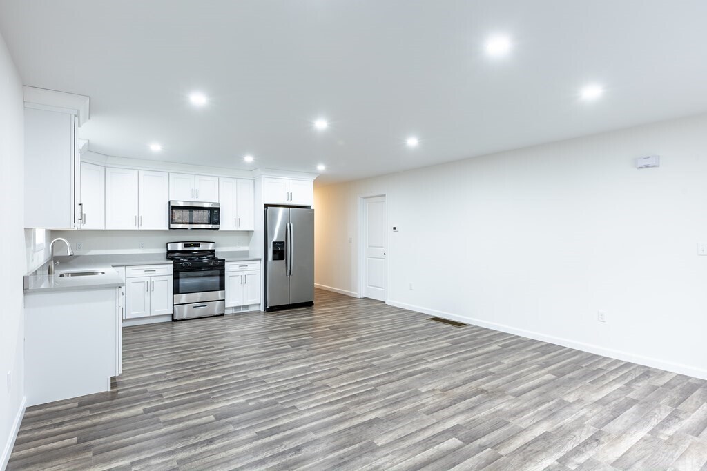 63 Beech St Unit 2, Fitchburg, MA 01420 Room for Rent in Fitchburg