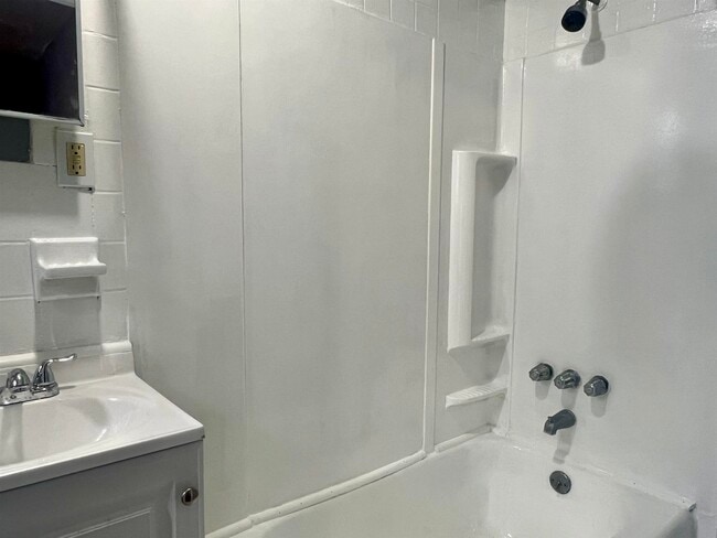 Foto del edificio - 80 Paterson St