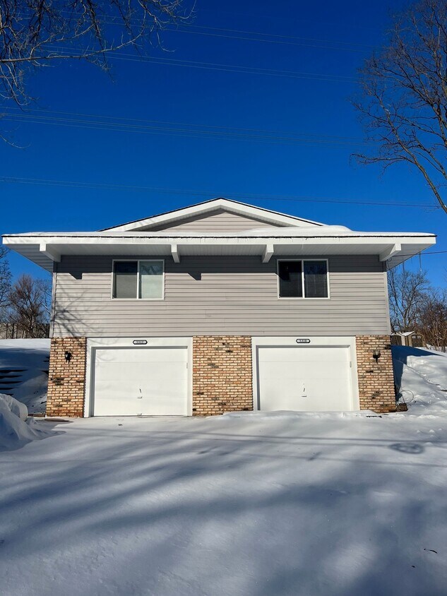 5310 Baker Rd, MN 55343 Townhome Rentals in MN