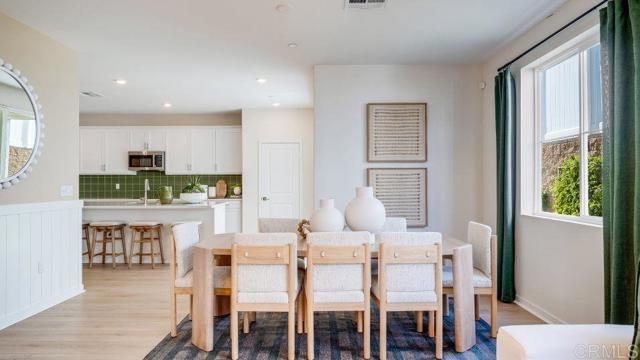 Building Photo - 31676 Viviante Dr