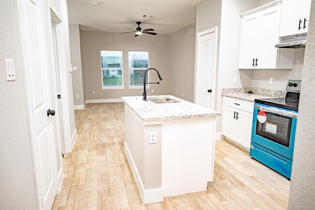 Foto del edificio - 5942 Southcrest St