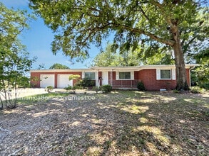 Building Photo - 6657 Blackwood Dr