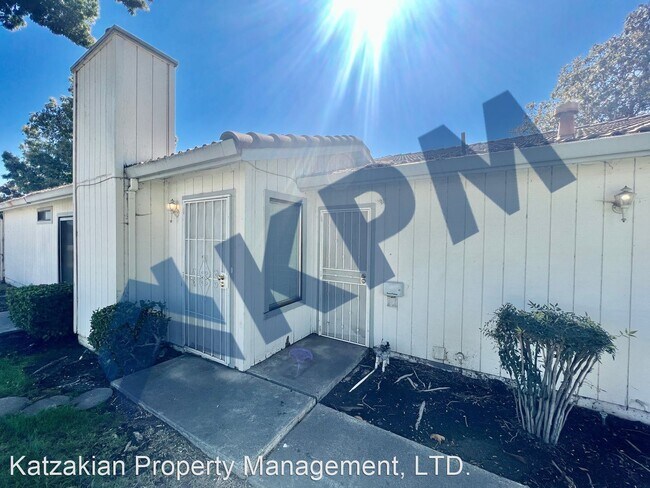 Foto del edificio - 2 br, 2 bath House - 6936 Village Green Dr.