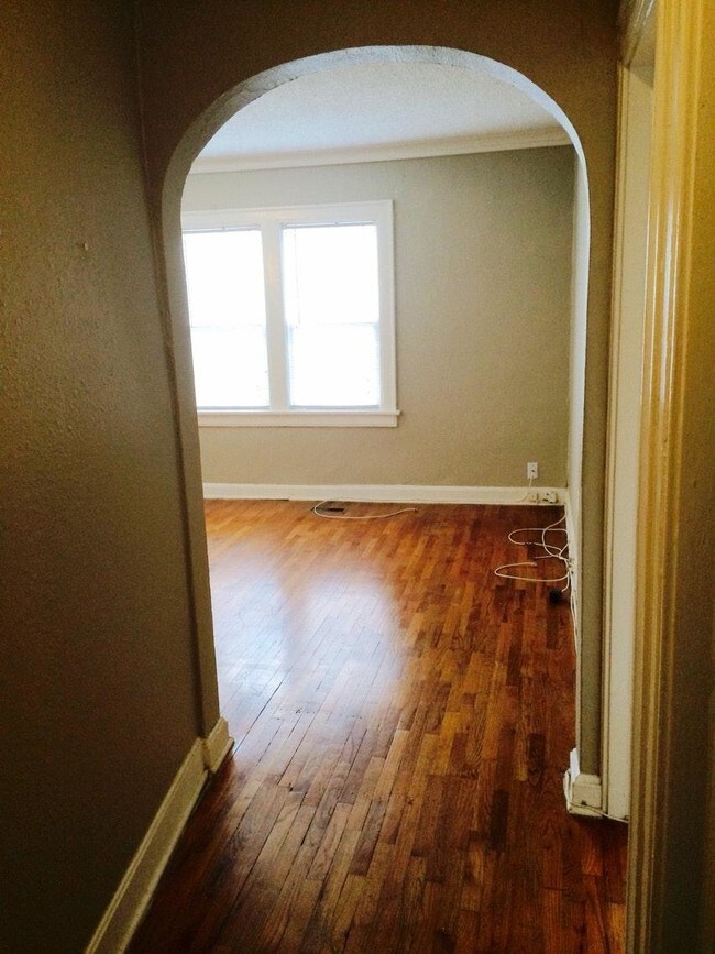 Building Photo - 4509 Roanoke Pkwy