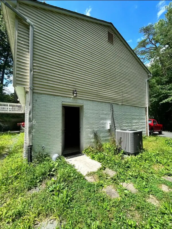 Foto del edificio - 13600 Buford Ln