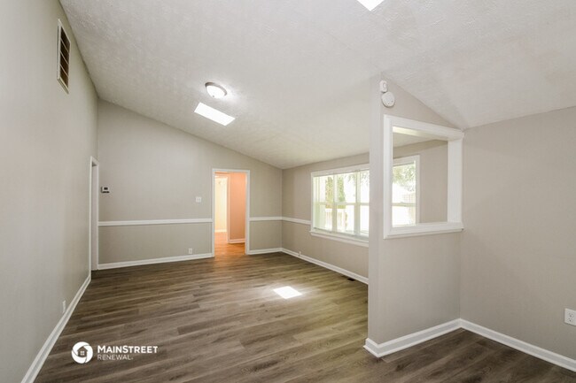 Building Photo - 843 N 12th St