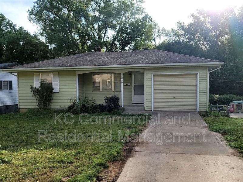 4829 N Wallace Dr, Kansas City, MO 64119 House Rental in Kansas City