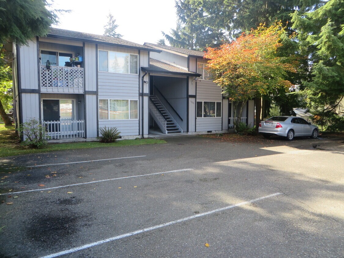 Primary Photo - 11020 122nd St E