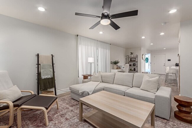 Foto del edificio - 8713 E Osborn Rd