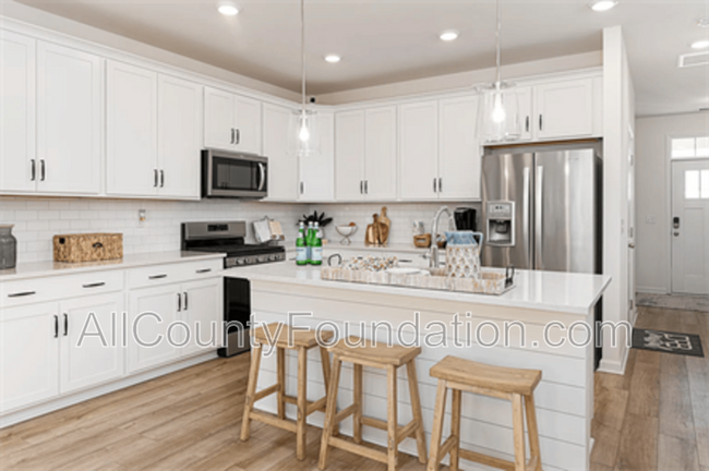 Building Photo - 506 Trotters Ln