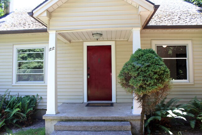 Foto del edificio - Adorable Oregon City 3 Bedroom Bungalow w/...