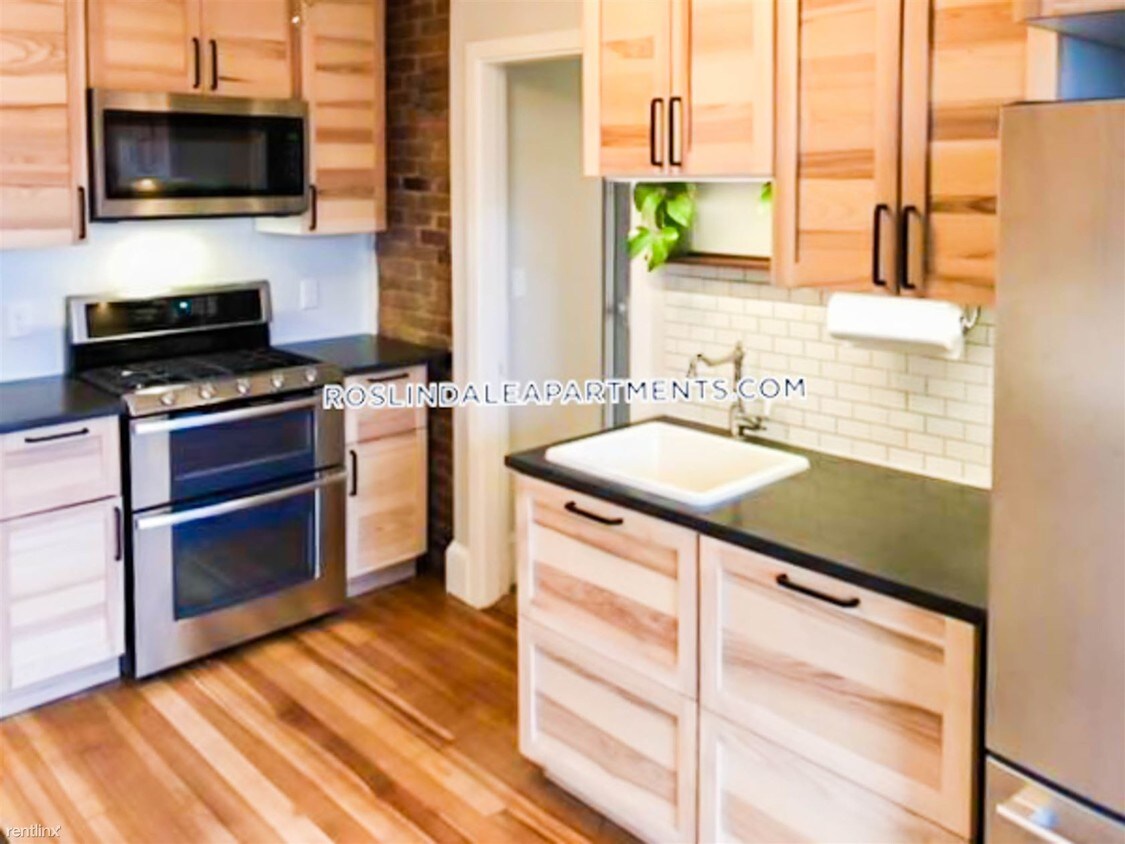 Primary Photo - 28 Montvale St