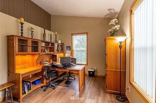 Foto del edificio - 202 Fox Hollow Rd