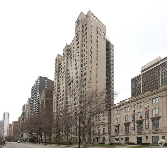 Primary Photo - 1500 N Lake Shore Dr