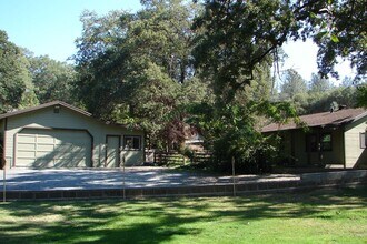 Building Photo - 16601 Draper Mine Rd