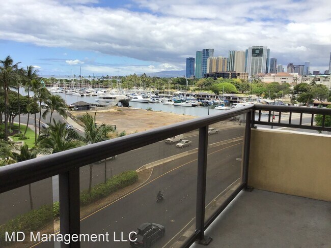 Building Photo - 2 br, 1 bath House - Ala Wai Terrace 1684 ...