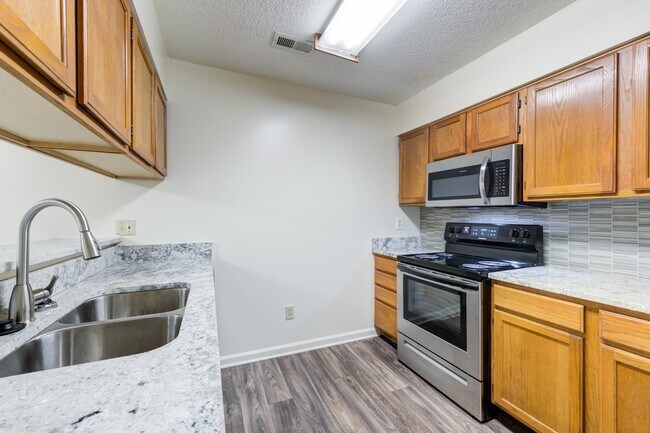 Foto del edificio - Chason Ridge Apartment Homes