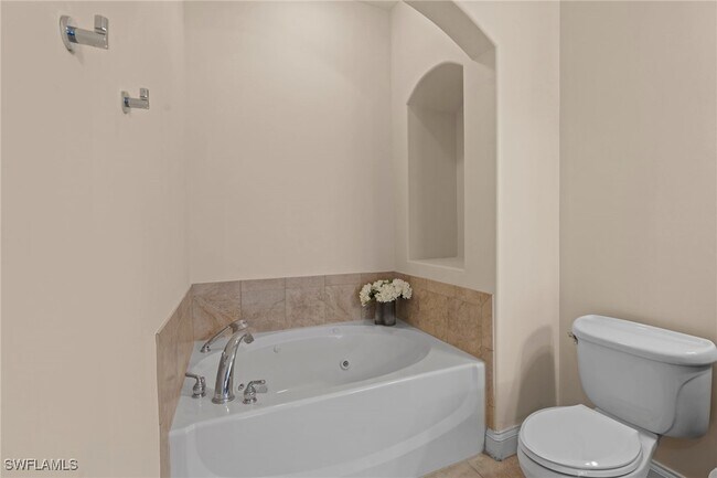 Building Photo - 1248 Carpazi Ct