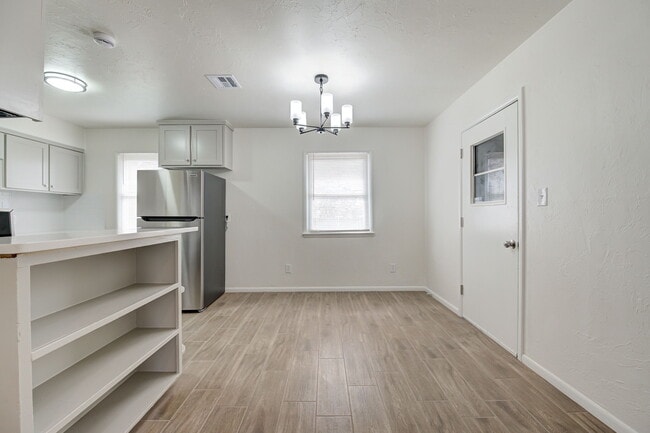 Foto del edificio - 4704 SE 18th St