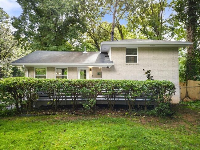 Foto del edificio - 500 Collier Ridge Dr NW
