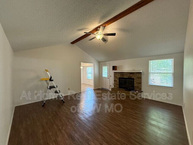 Foto del edificio - 3147 W Roxbury St