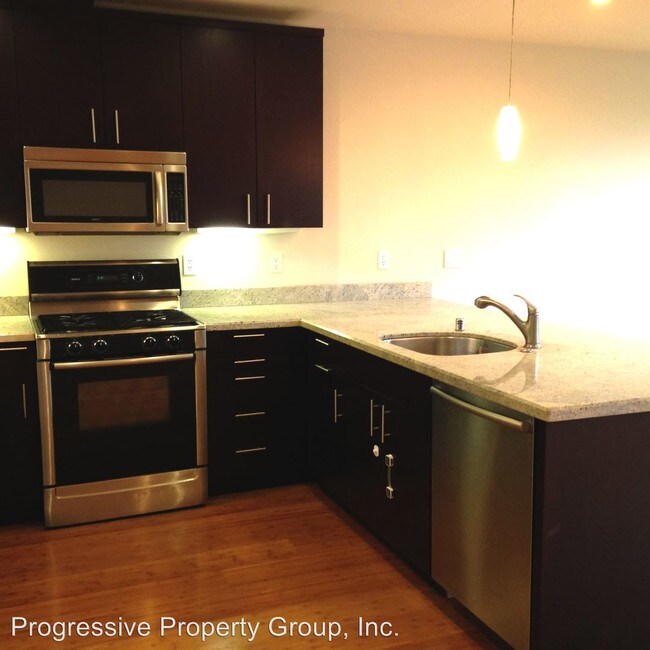 Building Photo - 3 br, 3 bath House - 2889 24th Street Unit #7