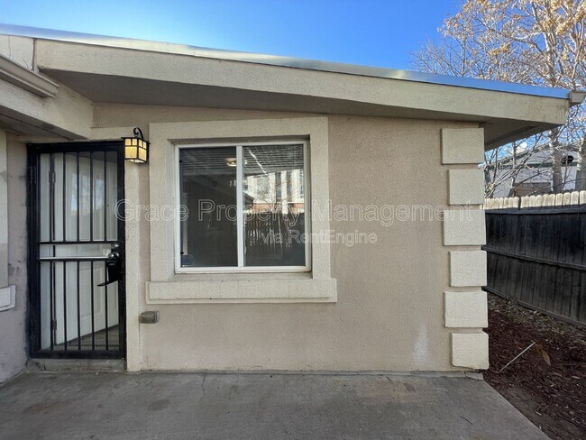 Foto del edificio - 2127 S Acoma St