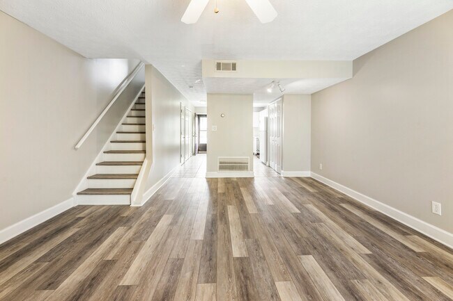 Foto del edificio - 2494 Hidden Cove Ct